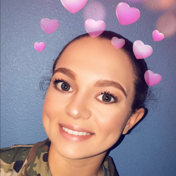 Meet your Posher, Kaylee - Picture 2 of 2